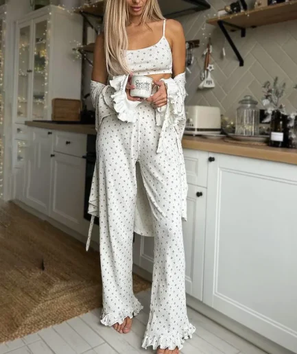 2025 Autumn Winter New Love Printed Sleepwear Set Leaf Edge Long Sleeved Camisole Pants Pajamas 3-piece Set